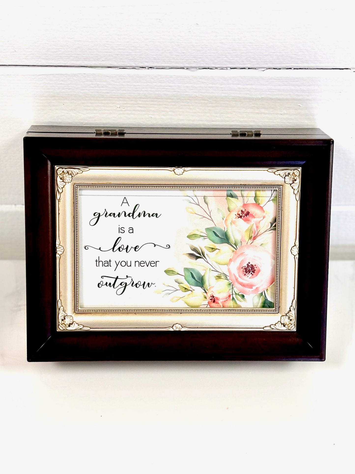 GRANDMA MUSIC BOX