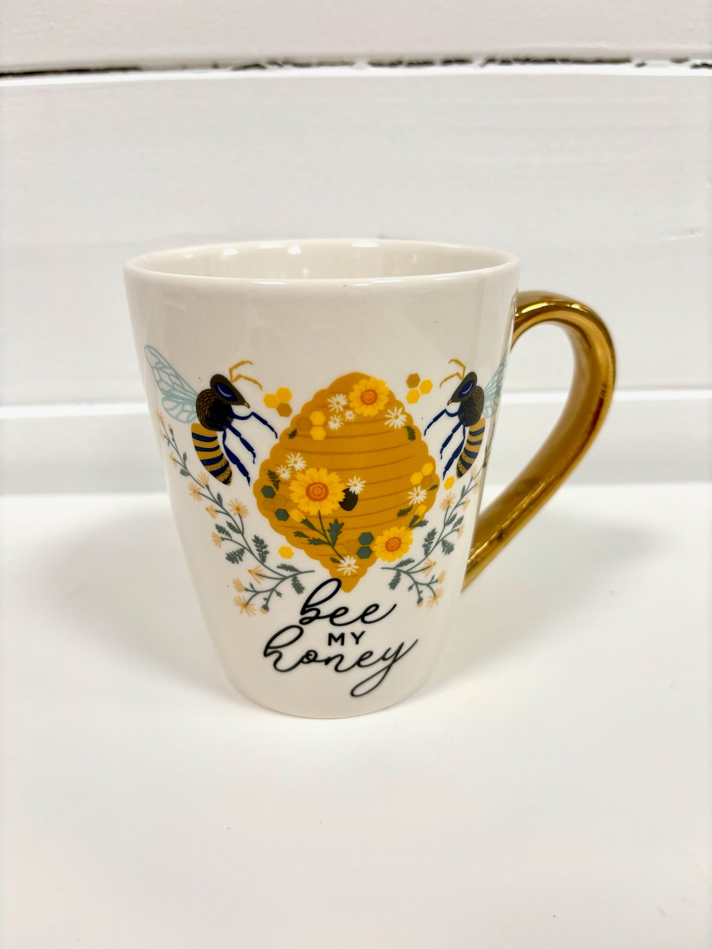 BEE CERAMIC MUGS